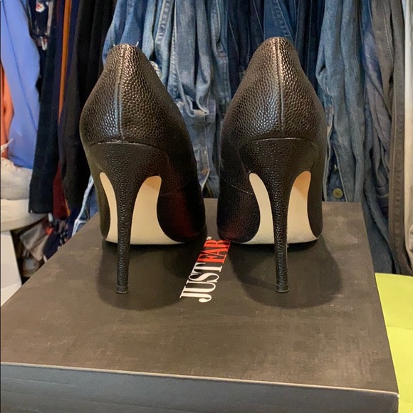 Just Fab Pebbled Black Pumo - Picture 3 of 4